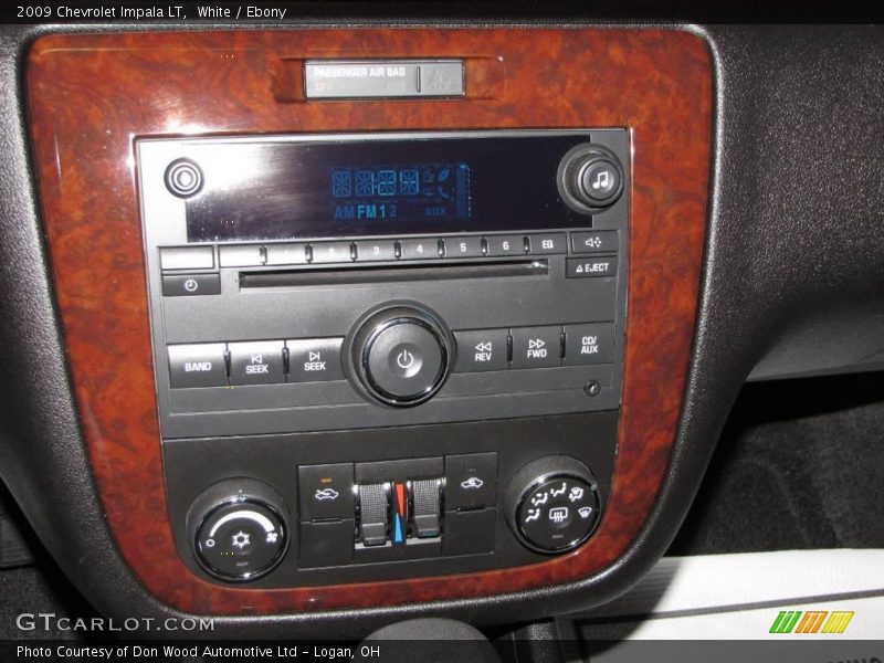 White / Ebony 2009 Chevrolet Impala LT