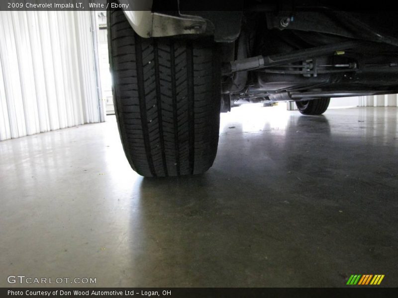 White / Ebony 2009 Chevrolet Impala LT