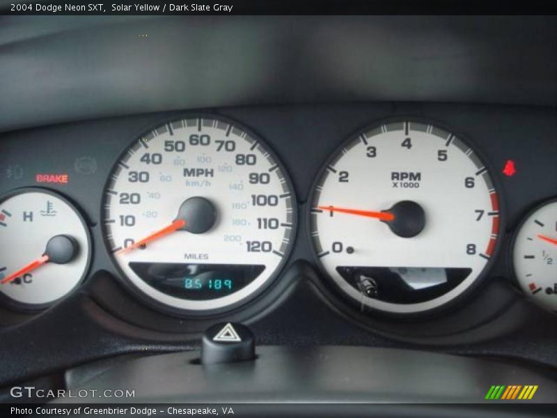 Solar Yellow / Dark Slate Gray 2004 Dodge Neon SXT