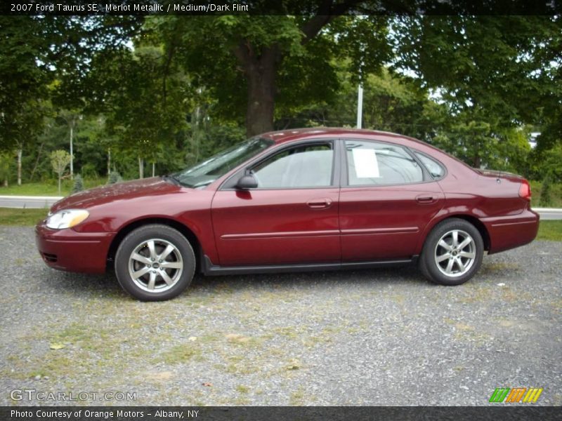 Merlot Metallic / Medium/Dark Flint 2007 Ford Taurus SE