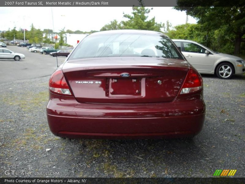 Merlot Metallic / Medium/Dark Flint 2007 Ford Taurus SE