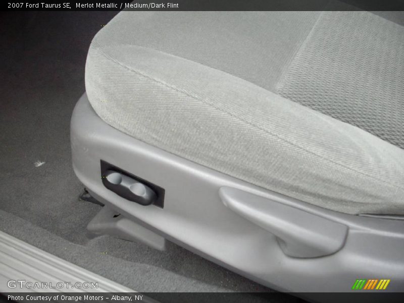 Merlot Metallic / Medium/Dark Flint 2007 Ford Taurus SE