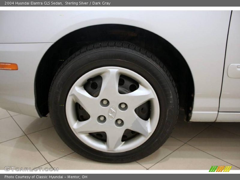 Sterling Silver / Dark Gray 2004 Hyundai Elantra GLS Sedan