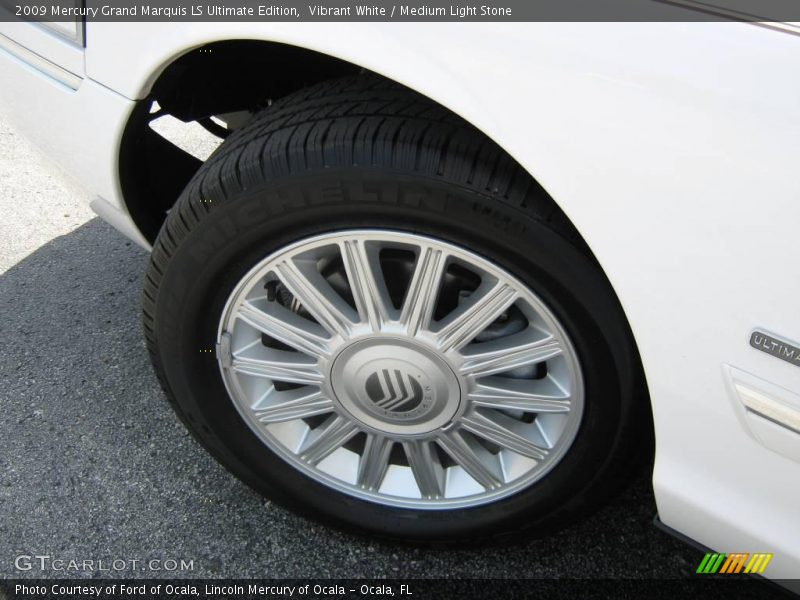 Vibrant White / Medium Light Stone 2009 Mercury Grand Marquis LS Ultimate Edition