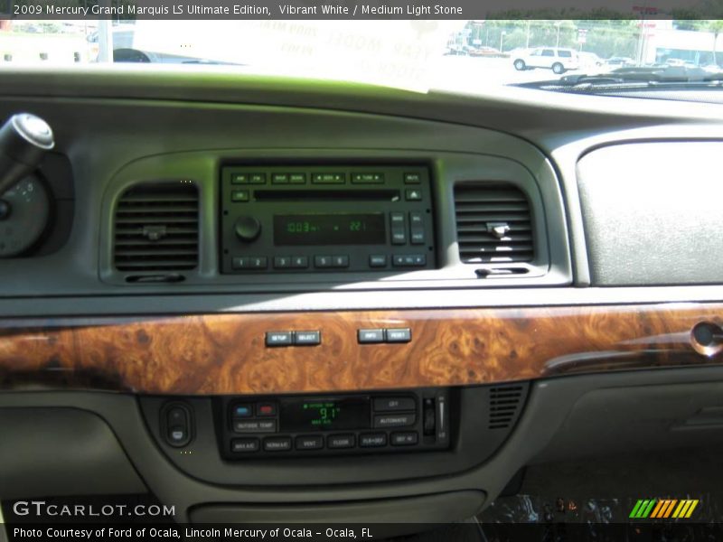 Vibrant White / Medium Light Stone 2009 Mercury Grand Marquis LS Ultimate Edition