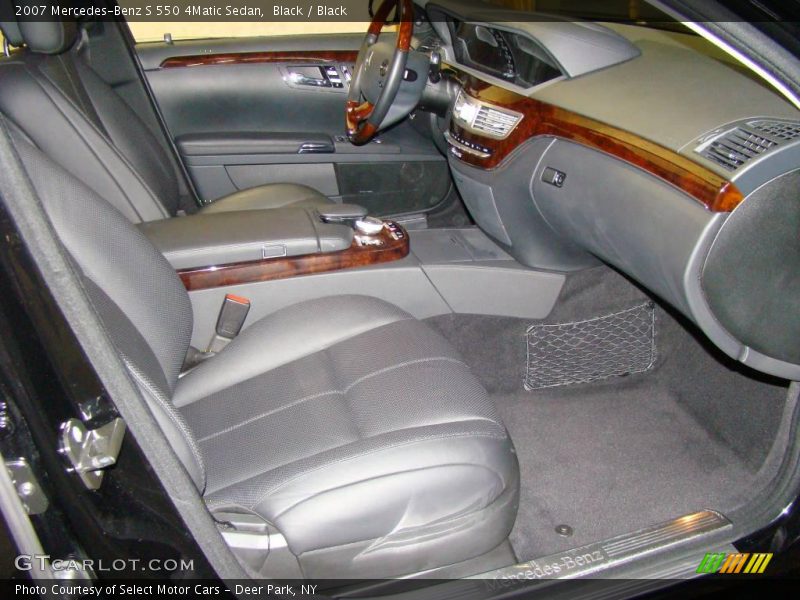 Black / Black 2007 Mercedes-Benz S 550 4Matic Sedan