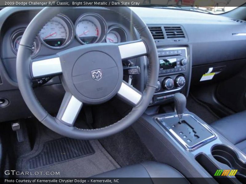 Bright Silver Metallic / Dark Slate Gray 2009 Dodge Challenger R/T Classic