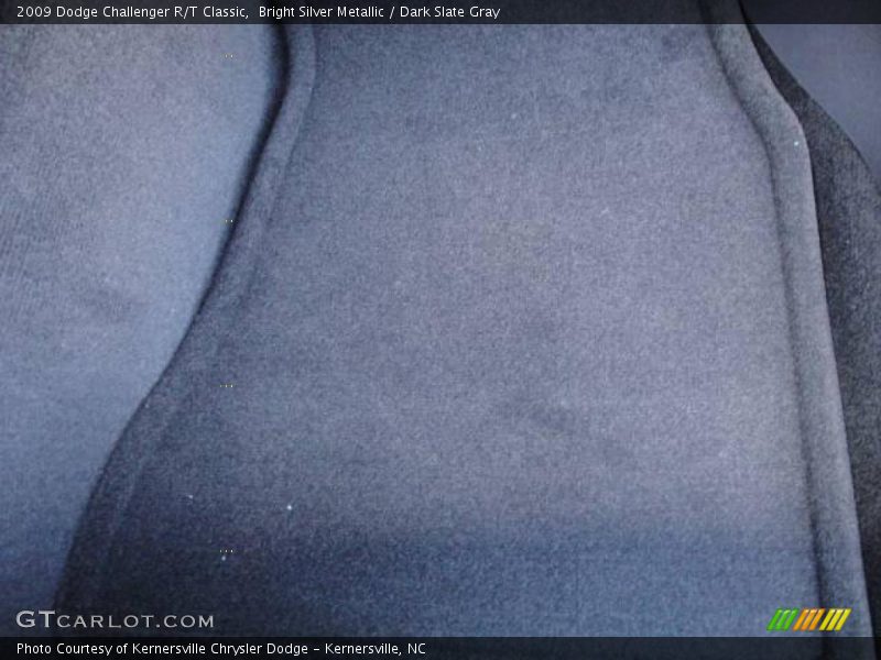 Bright Silver Metallic / Dark Slate Gray 2009 Dodge Challenger R/T Classic