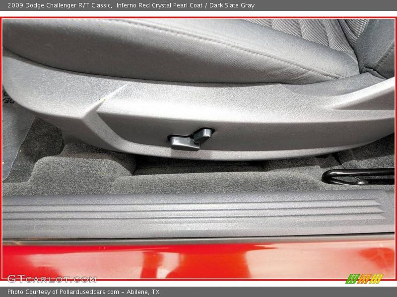 Inferno Red Crystal Pearl Coat / Dark Slate Gray 2009 Dodge Challenger R/T Classic