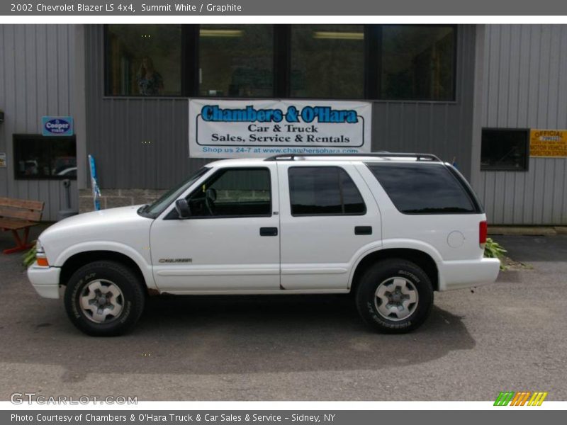 Summit White / Graphite 2002 Chevrolet Blazer LS 4x4