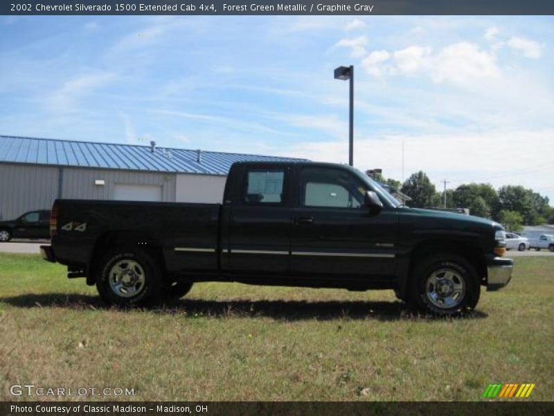 Forest Green Metallic / Graphite Gray 2002 Chevrolet Silverado 1500 Extended Cab 4x4