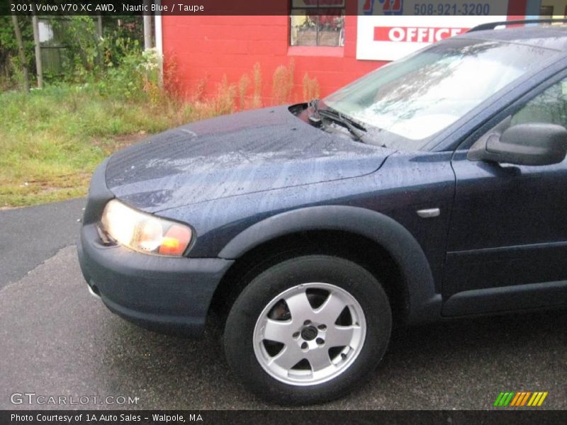 Nautic Blue / Taupe 2001 Volvo V70 XC AWD