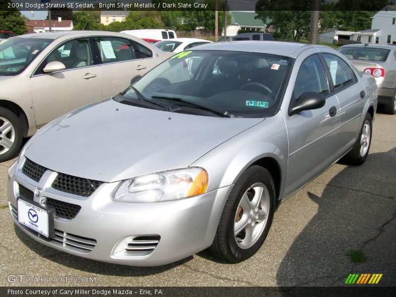 Bright Silver Metallic / Dark Slate Gray 2004 Dodge Stratus SE Sedan