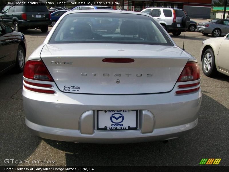 Bright Silver Metallic / Dark Slate Gray 2004 Dodge Stratus SE Sedan