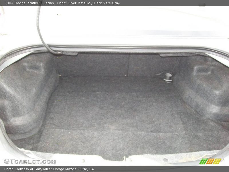 Bright Silver Metallic / Dark Slate Gray 2004 Dodge Stratus SE Sedan