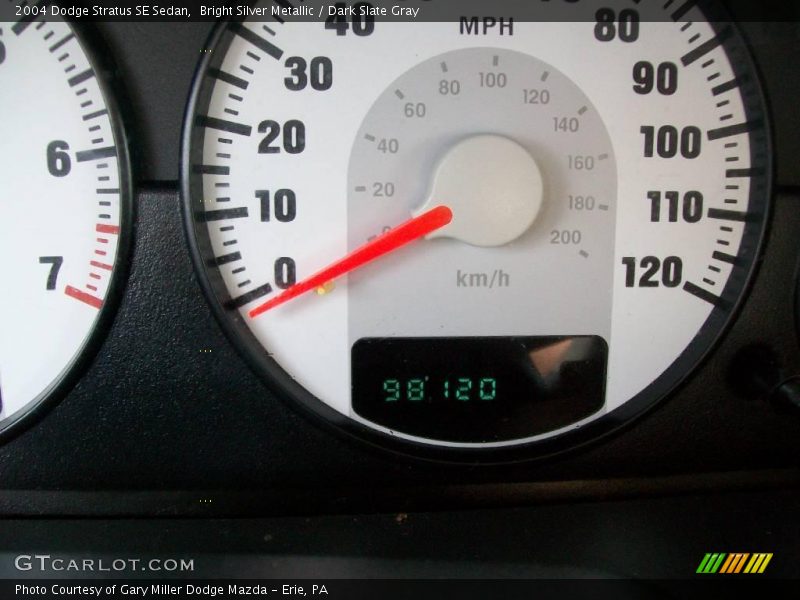 Bright Silver Metallic / Dark Slate Gray 2004 Dodge Stratus SE Sedan