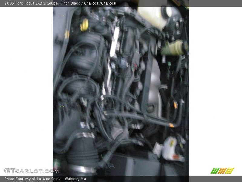 Pitch Black / Charcoal/Charcoal 2005 Ford Focus ZX3 S Coupe