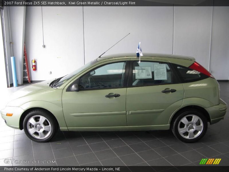 Kiwi Green Metallic / Charcoal/Light Flint 2007 Ford Focus ZX5 SES Hatchback