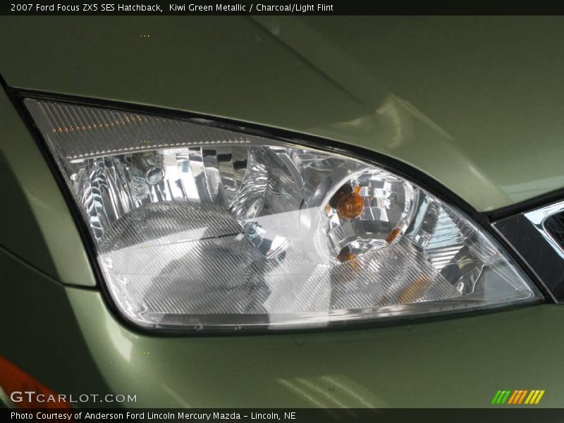 Kiwi Green Metallic / Charcoal/Light Flint 2007 Ford Focus ZX5 SES Hatchback