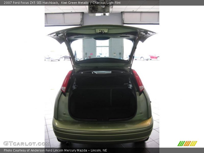 Kiwi Green Metallic / Charcoal/Light Flint 2007 Ford Focus ZX5 SES Hatchback