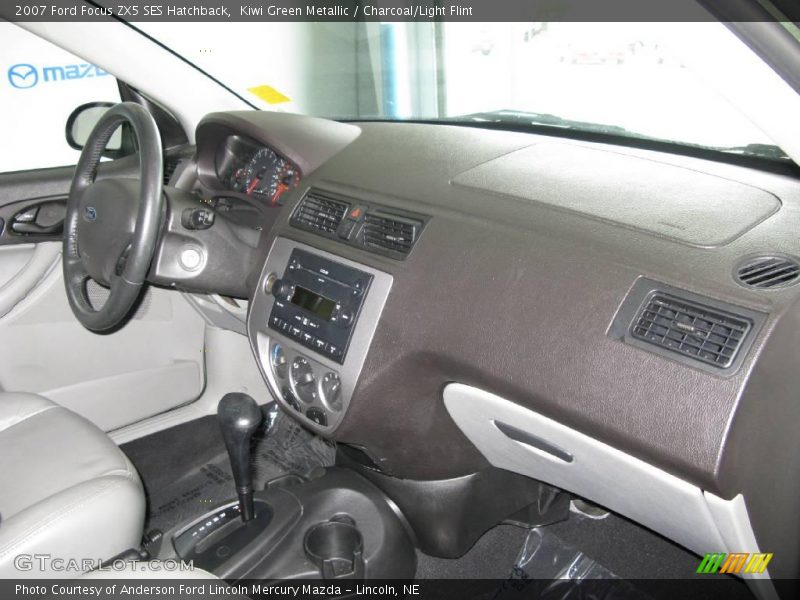 Kiwi Green Metallic / Charcoal/Light Flint 2007 Ford Focus ZX5 SES Hatchback