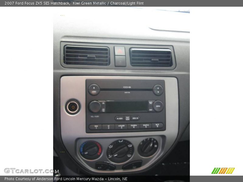 Kiwi Green Metallic / Charcoal/Light Flint 2007 Ford Focus ZX5 SES Hatchback