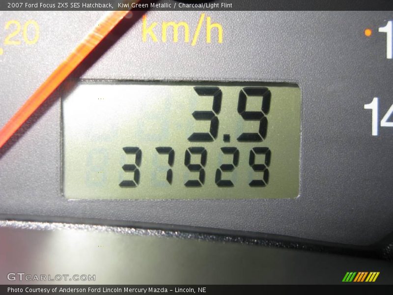 Kiwi Green Metallic / Charcoal/Light Flint 2007 Ford Focus ZX5 SES Hatchback