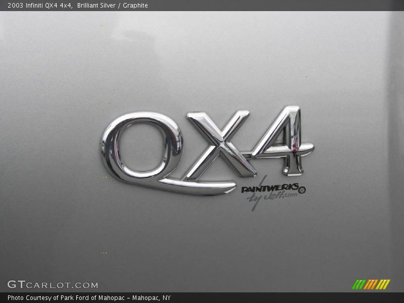 Brilliant Silver / Graphite 2003 Infiniti QX4 4x4
