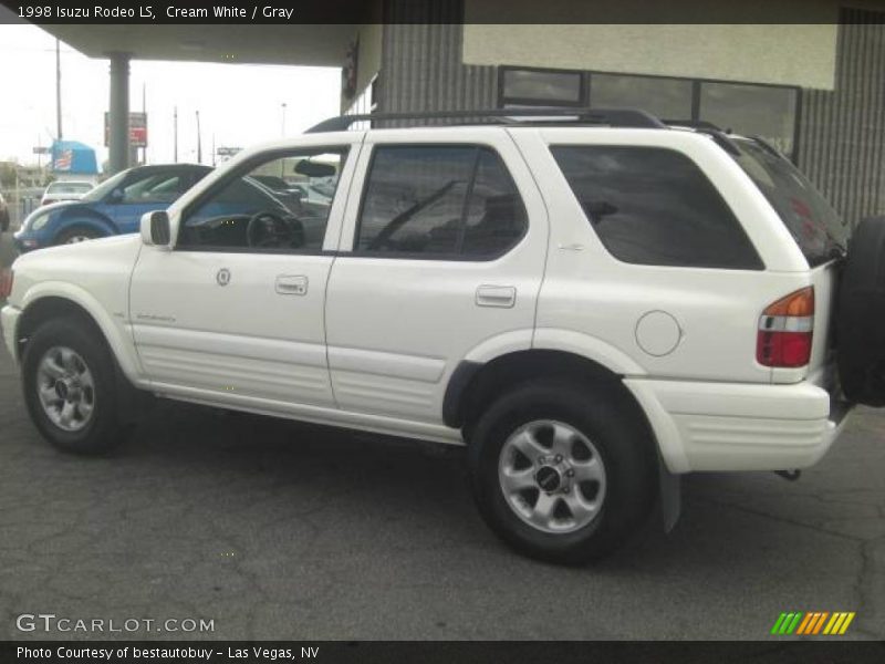 Cream White / Gray 1998 Isuzu Rodeo LS