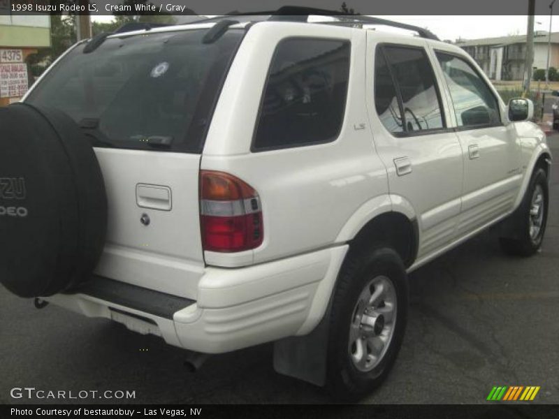 Cream White / Gray 1998 Isuzu Rodeo LS