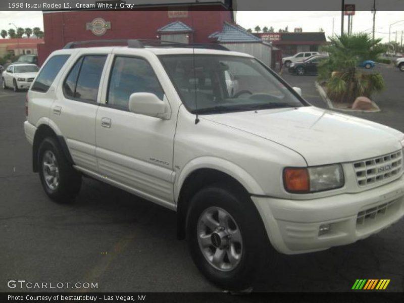 Cream White / Gray 1998 Isuzu Rodeo LS