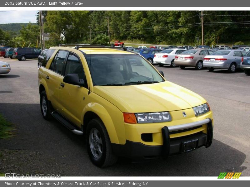 Light Yellow / Gray 2003 Saturn VUE AWD