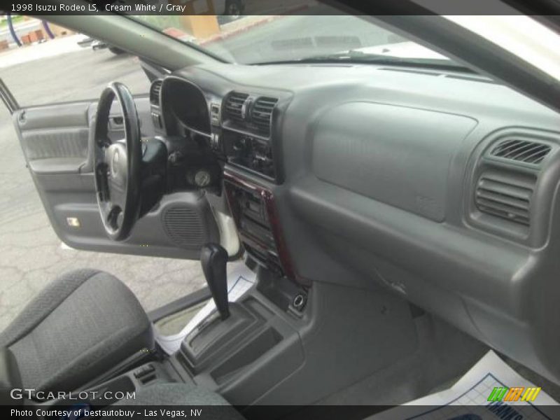 Cream White / Gray 1998 Isuzu Rodeo LS
