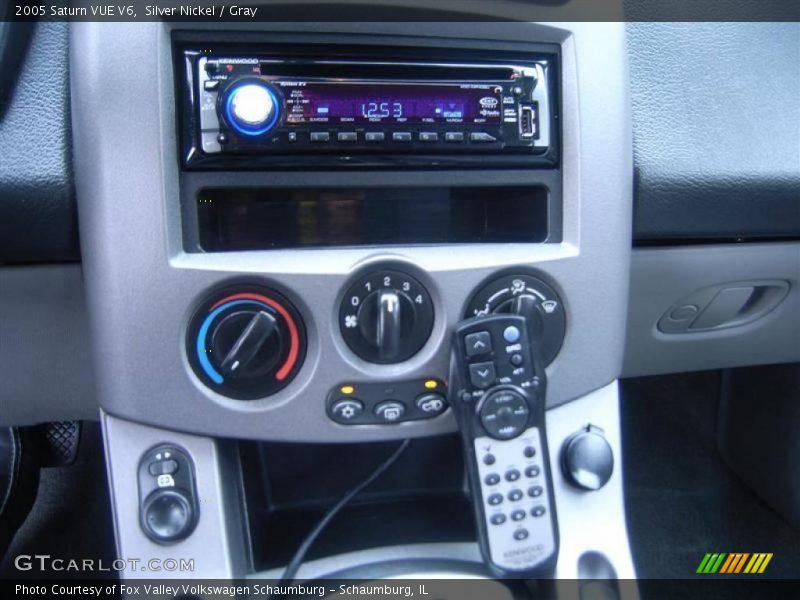 Silver Nickel / Gray 2005 Saturn VUE V6