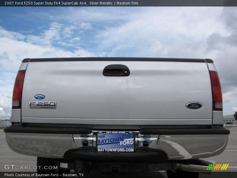 Silver Metallic / Medium Flint 2007 Ford F250 Super Duty FX4 SuperCab 4x4