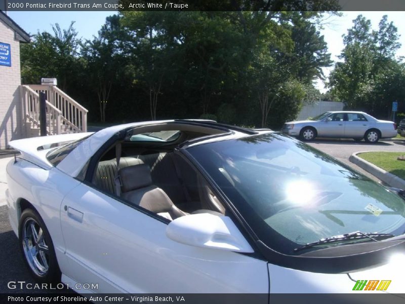Arctic White / Taupe 2000 Pontiac Firebird Trans Am Coupe