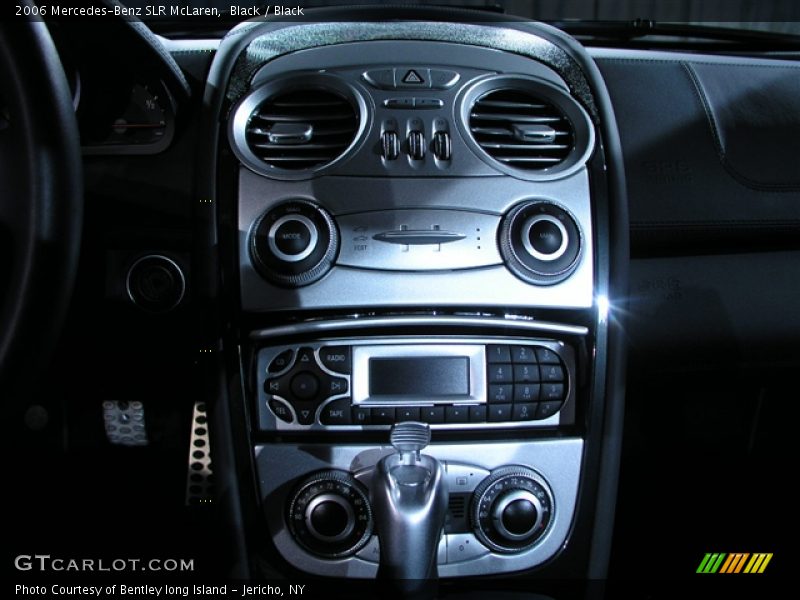 Controls of 2006 SLR McLaren