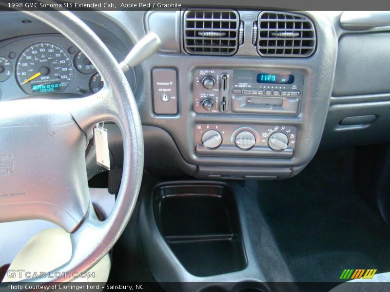 Apple Red / Graphite 1998 GMC Sonoma SLS Extended Cab
