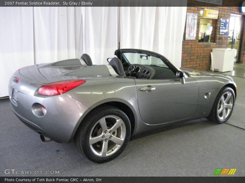 Sly Gray / Ebony 2007 Pontiac Solstice Roadster