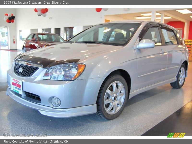 Clear Silver / Gray 2005 Kia Spectra 5 Wagon