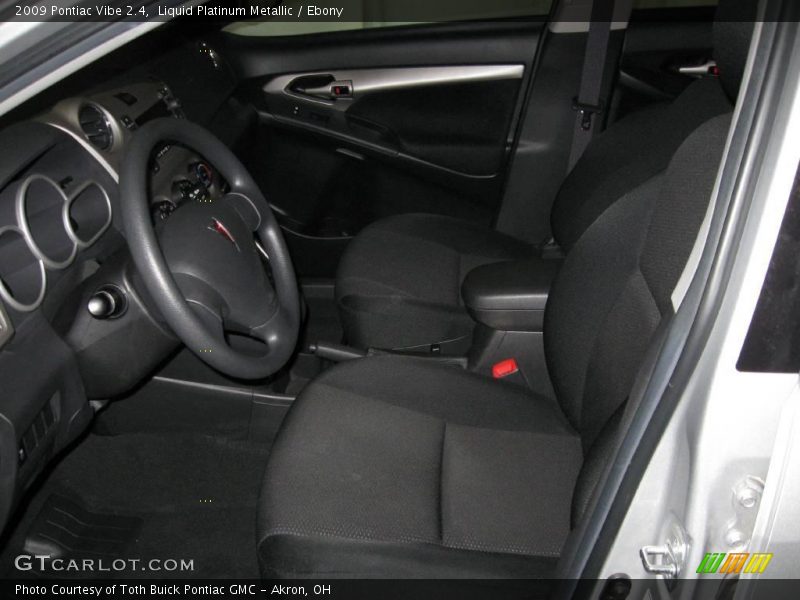 Liquid Platinum Metallic / Ebony 2009 Pontiac Vibe 2.4