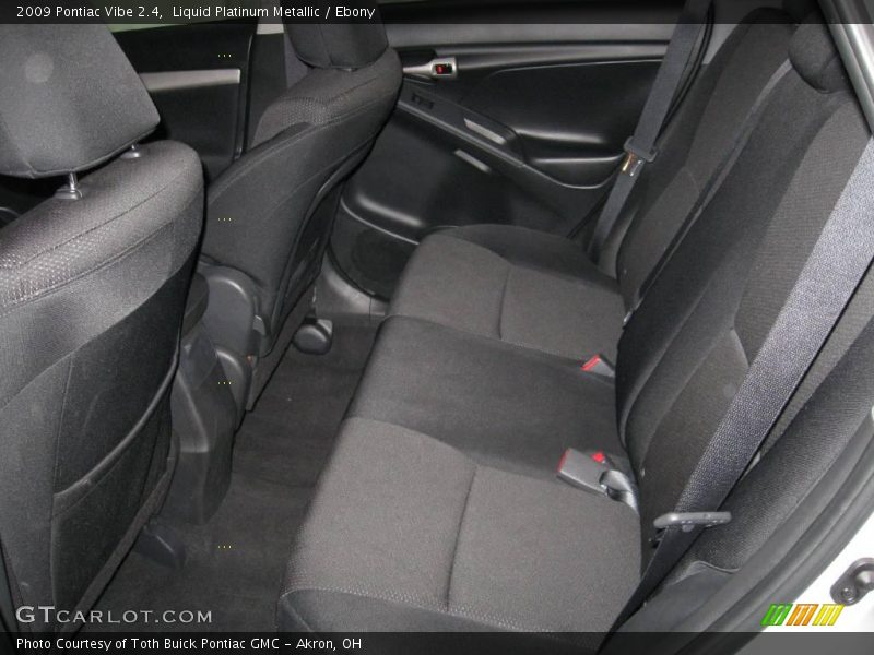 Liquid Platinum Metallic / Ebony 2009 Pontiac Vibe 2.4