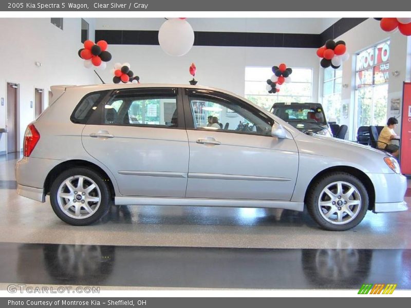 Clear Silver / Gray 2005 Kia Spectra 5 Wagon