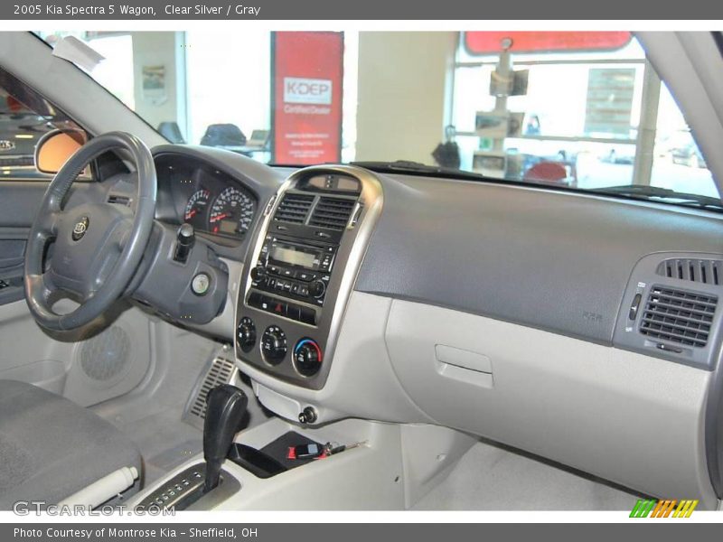 Clear Silver / Gray 2005 Kia Spectra 5 Wagon