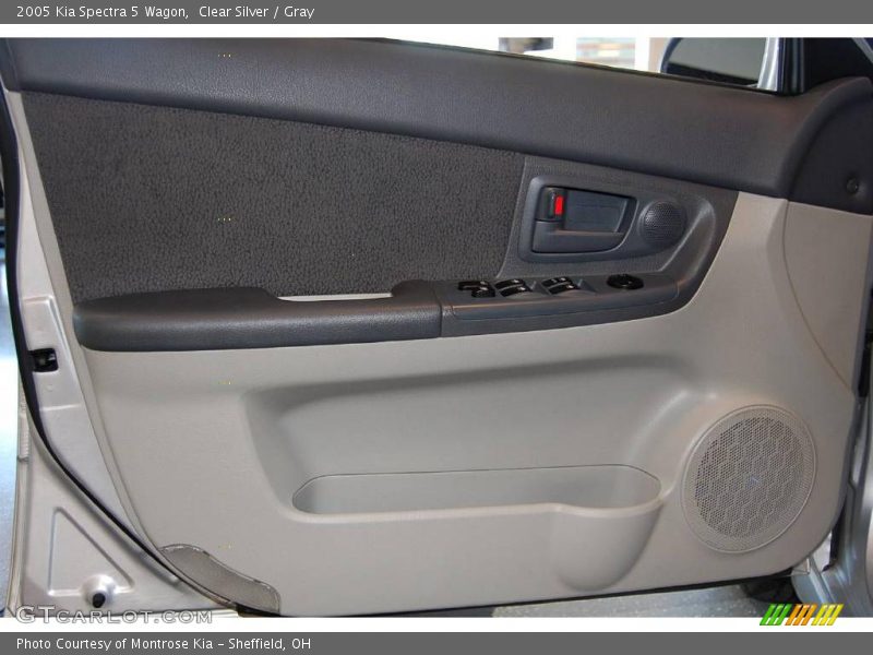 Clear Silver / Gray 2005 Kia Spectra 5 Wagon