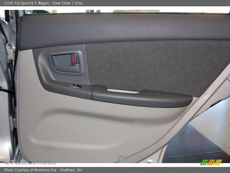 Clear Silver / Gray 2005 Kia Spectra 5 Wagon
