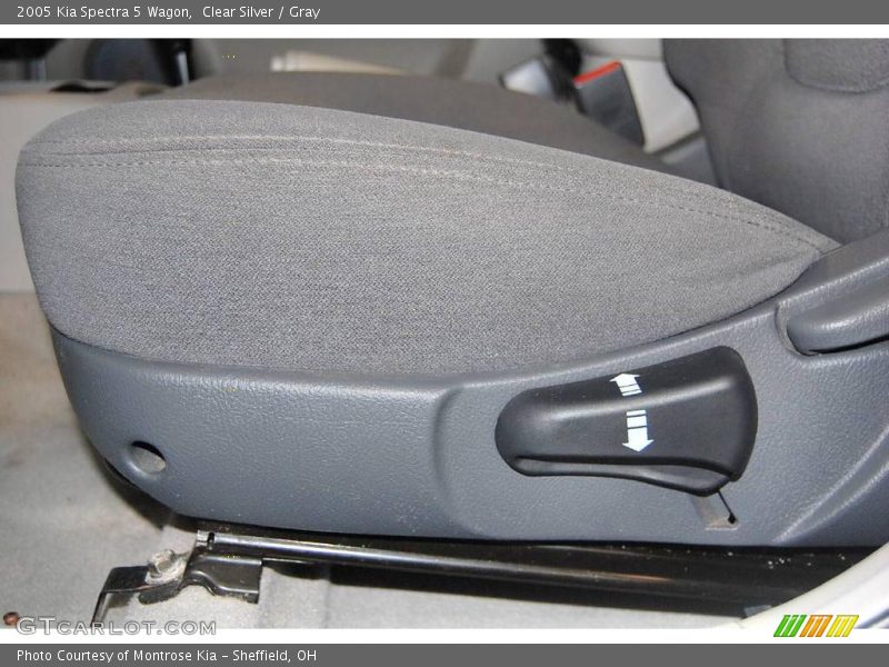 Clear Silver / Gray 2005 Kia Spectra 5 Wagon