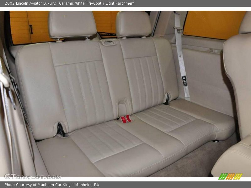 Ceramic White Tri-Coat / Light Parchment 2003 Lincoln Aviator Luxury