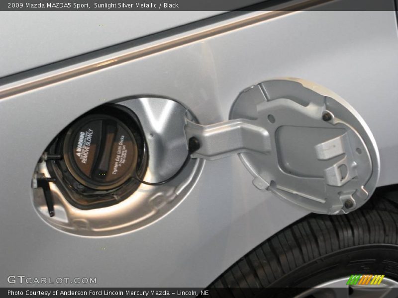 Sunlight Silver Metallic / Black 2009 Mazda MAZDA5 Sport