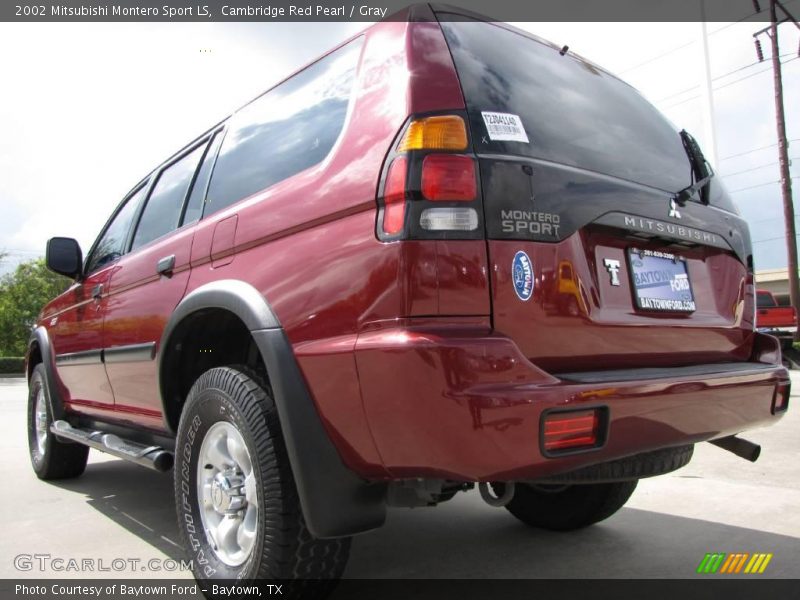 Cambridge Red Pearl / Gray 2002 Mitsubishi Montero Sport LS